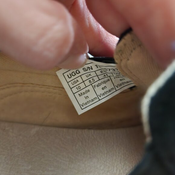 Ugg Women's Fierce Suede Slip On Loafer - Black - Women's Size 10 - Picture 7 of 7